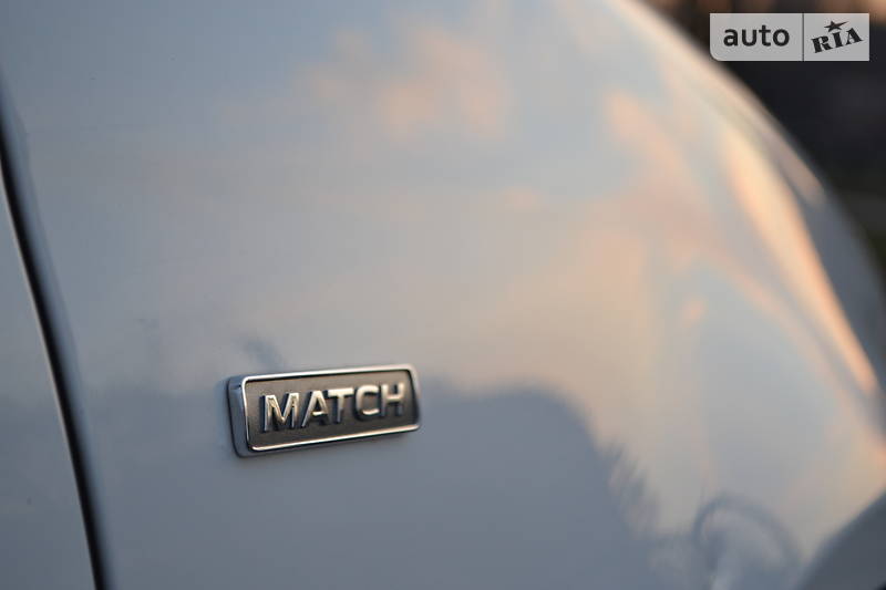 Універсал Volkswagen Golf 2013 в Харкові