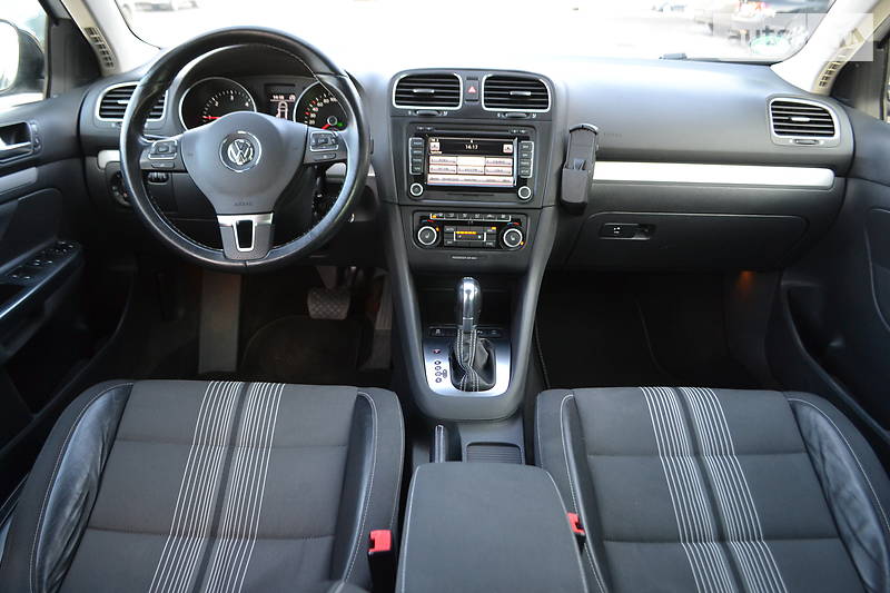 Універсал Volkswagen Golf 2013 в Харкові