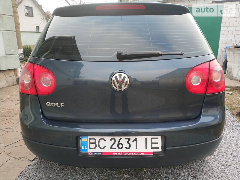Хэтчбек Volkswagen Golf 2006 в Львове