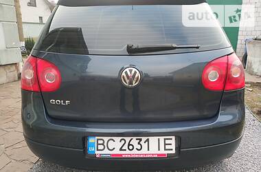 Хетчбек Volkswagen Golf 2006 в 