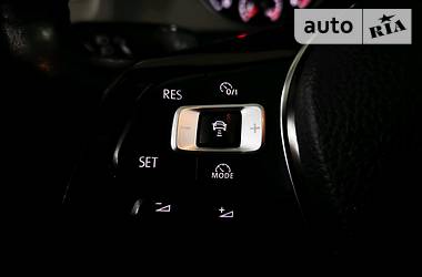 Універсал Volkswagen Golf 2014 в 