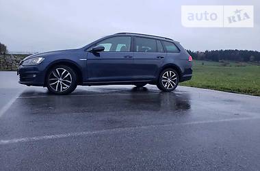 Универсал Volkswagen Golf 2014 в Мукачево