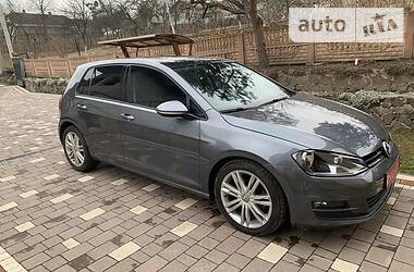 Хетчбек Volkswagen Golf 2015 в 