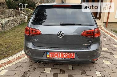 Хетчбек Volkswagen Golf 2015 в 