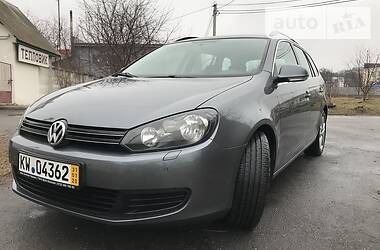 Универсал Volkswagen Golf 2010 в Староконстантинове