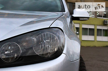 Універсал Volkswagen Golf 2012 в 