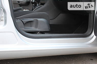 Універсал Volkswagen Golf 2012 в 