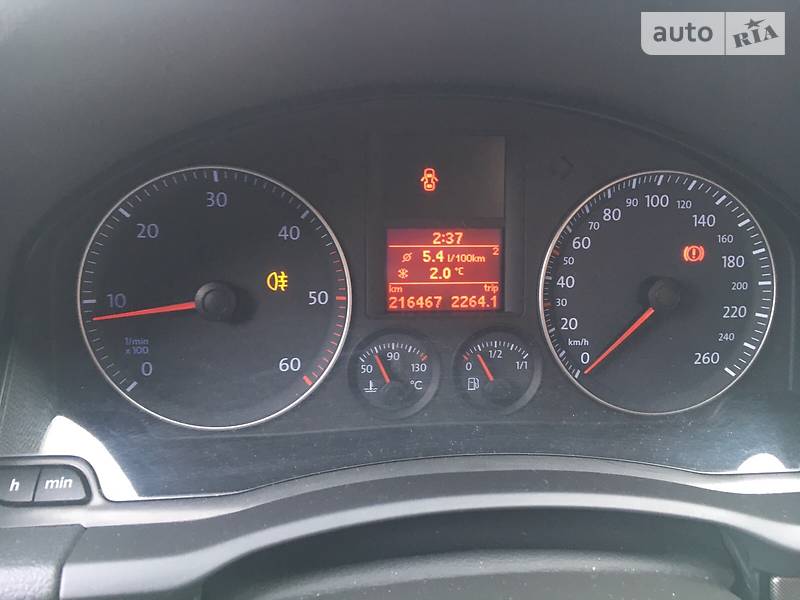 Хэтчбек Volkswagen Golf 2004 в Тернополе