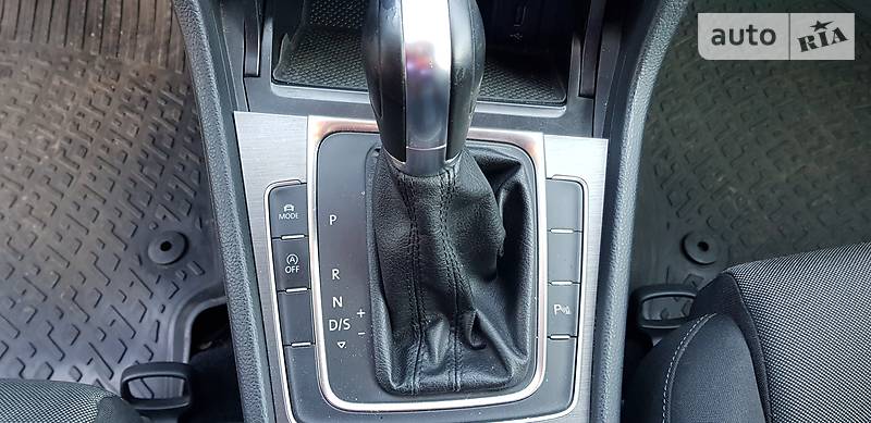 Хетчбек Volkswagen Golf 2013 в Києві