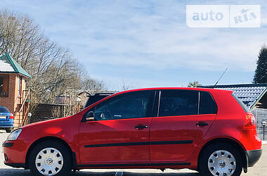 Хетчбек Volkswagen Golf 2008 в 