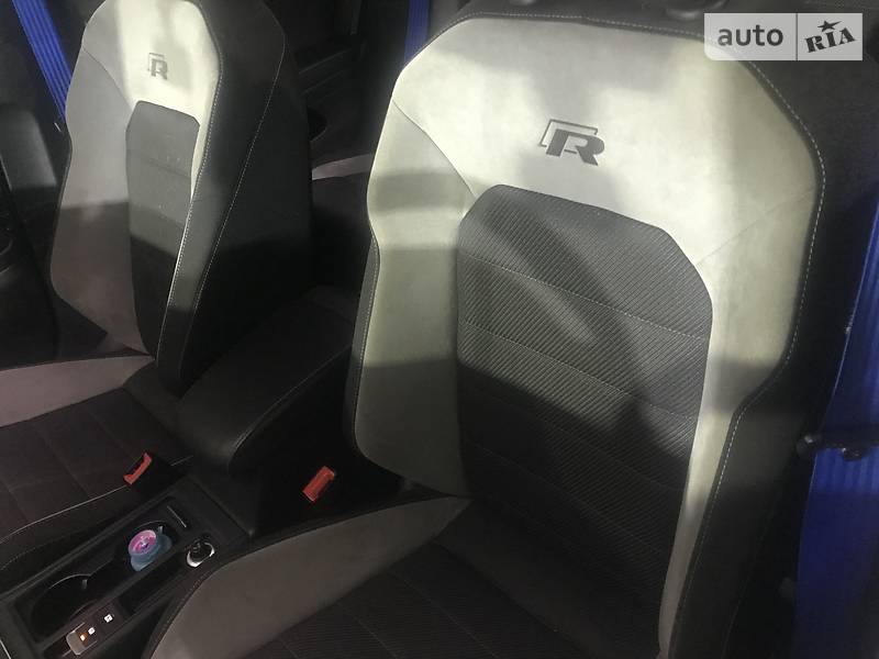 Хетчбек Volkswagen Golf 2015 в Києві