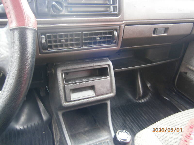 Хетчбек Volkswagen Golf 1985 в Костопілі