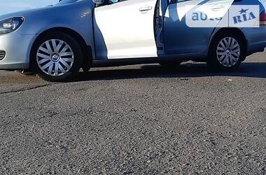 Універсал Volkswagen Golf 2010 в 