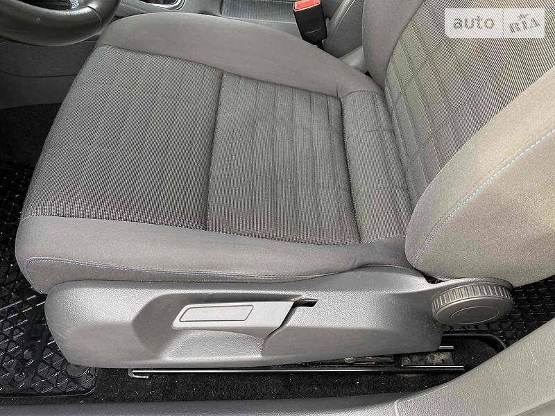 Хэтчбек Volkswagen Golf 2007 в Полтаве