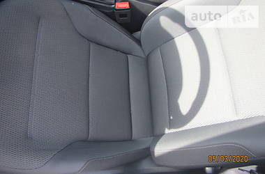 Хетчбек Volkswagen Golf 2018 в 