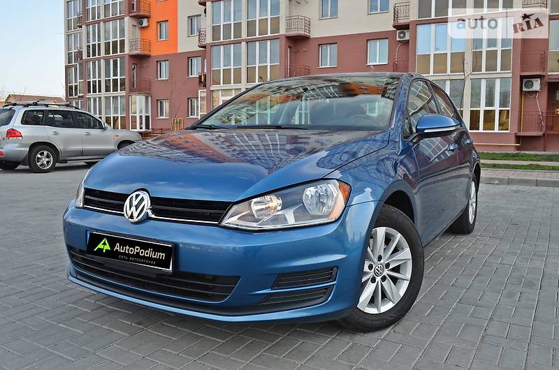 Хэтчбек Volkswagen Golf 2017 в Николаеве