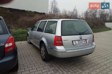 Универсал Volkswagen Golf 2003 в Харькове