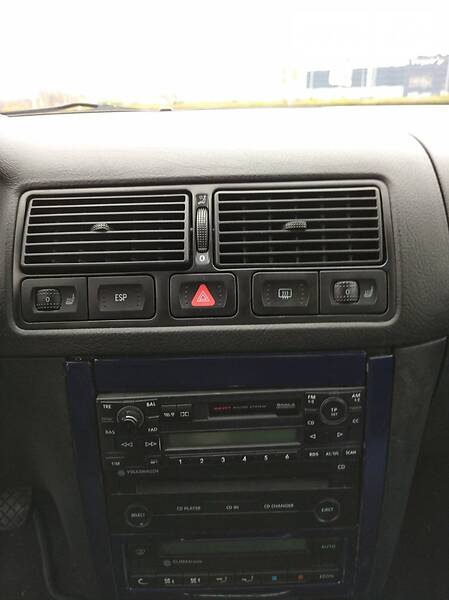 Хэтчбек Volkswagen Golf 2000 в Львове