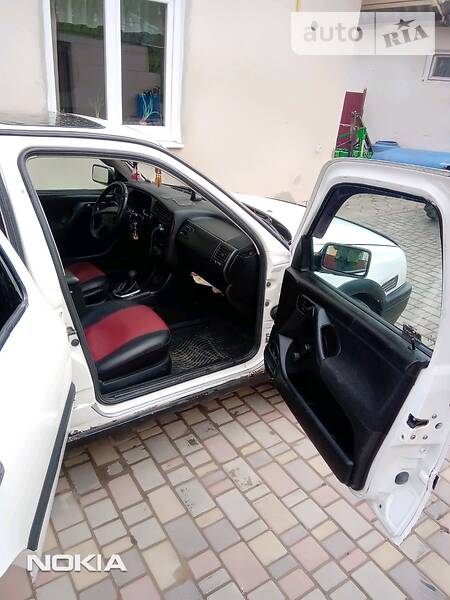 Хетчбек Volkswagen Golf 1992 в Самборі
