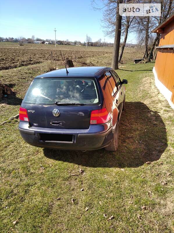 Хэтчбек Volkswagen Golf 1999 в Снятине