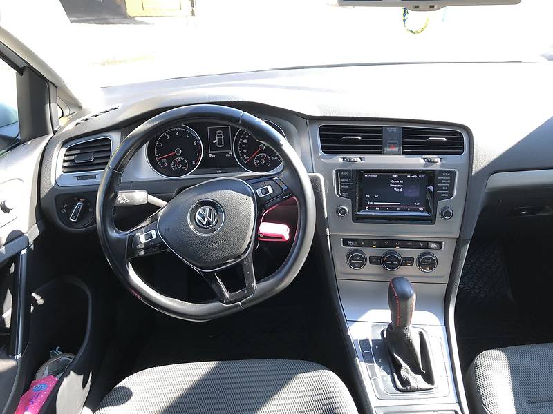 Універсал Volkswagen Golf 2015 в Покровську