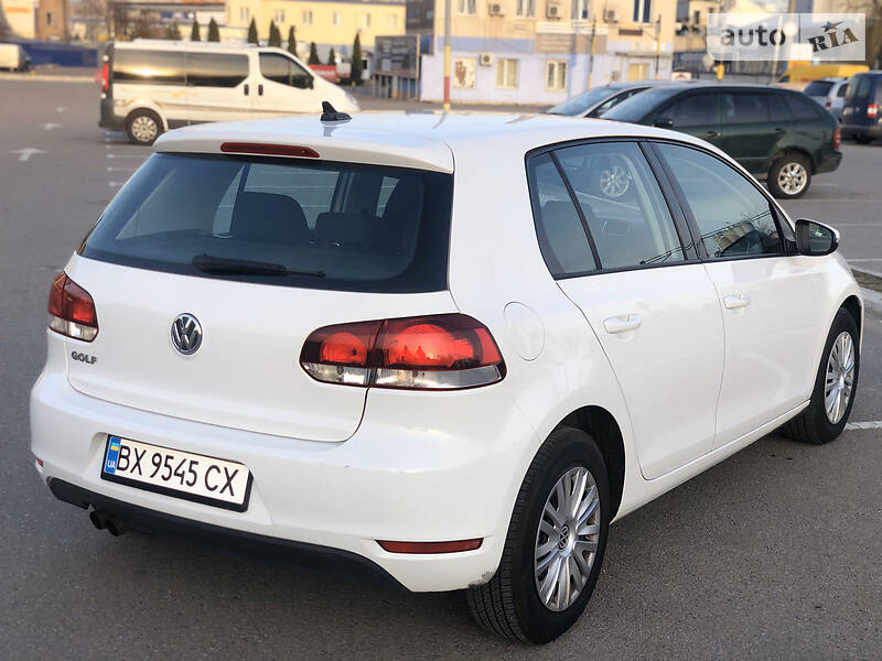 Хетчбек Volkswagen Golf 2012 в Києві