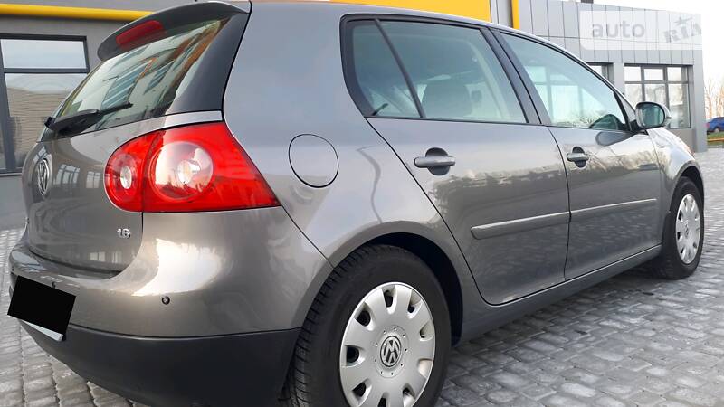Хэтчбек Volkswagen Golf 2007 в Виннице