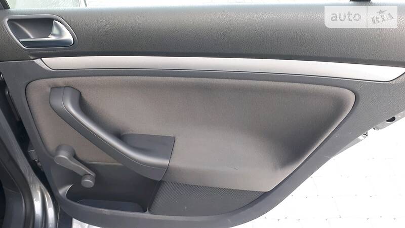Хэтчбек Volkswagen Golf 2007 в Виннице