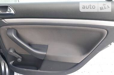 Хетчбек Volkswagen Golf 2007 в 