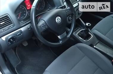 Хетчбек Volkswagen Golf 2008 в 
