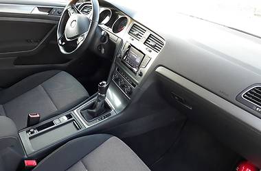 Універсал Volkswagen Golf 2015 в 