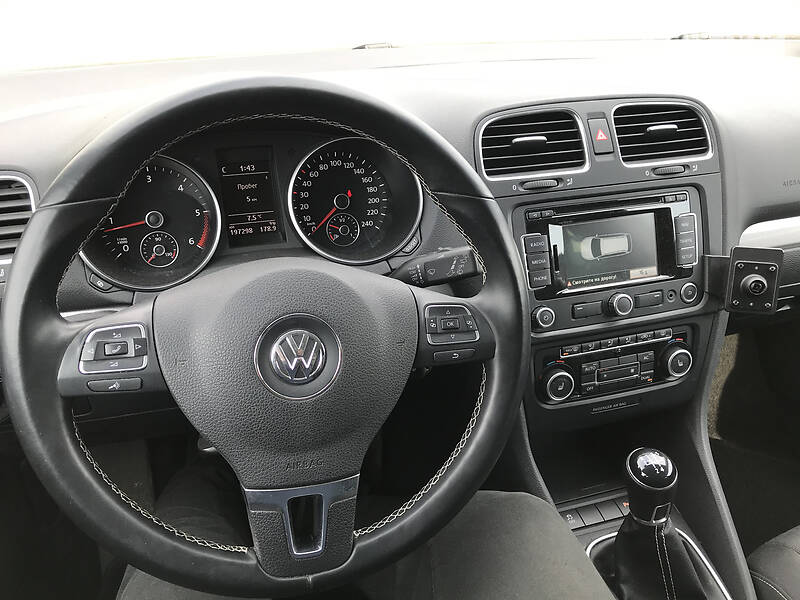 Універсал Volkswagen Golf 2012 в Луцьку