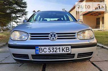 Універсал Volkswagen Golf 2000 в 