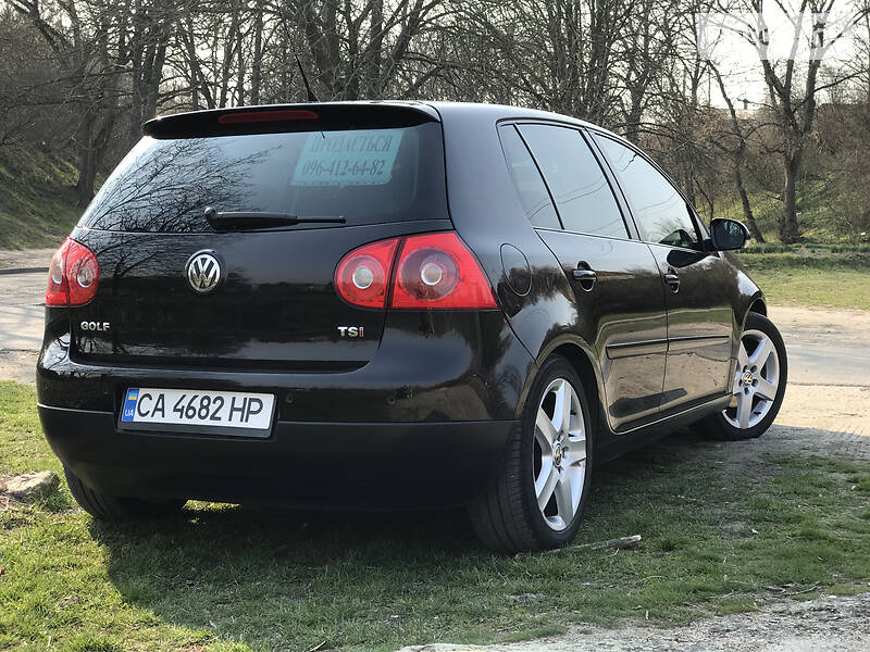 Хетчбек Volkswagen Golf 2007 в Корсунь-Шевченківському