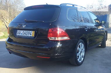 Універсал Volkswagen Golf 2010 в 
