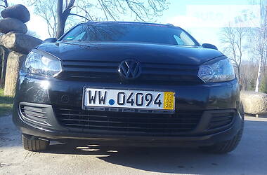 Універсал Volkswagen Golf 2010 в 