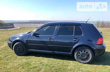 Седан Volkswagen Golf 1999 в 