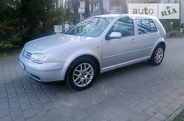 Хетчбек Volkswagen Golf 2003 в 