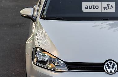 Універсал Volkswagen Golf 2016 в 