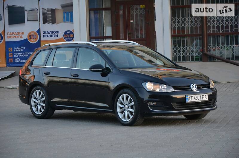 Універсал Volkswagen Golf 2016 в Чернівцях