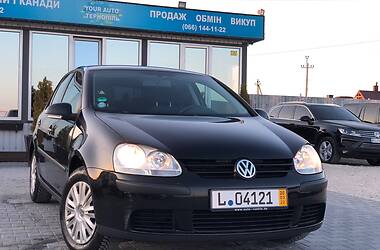 Хетчбек Volkswagen Golf 2005 в 
