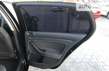 Хетчбек Volkswagen Golf 2005 в 