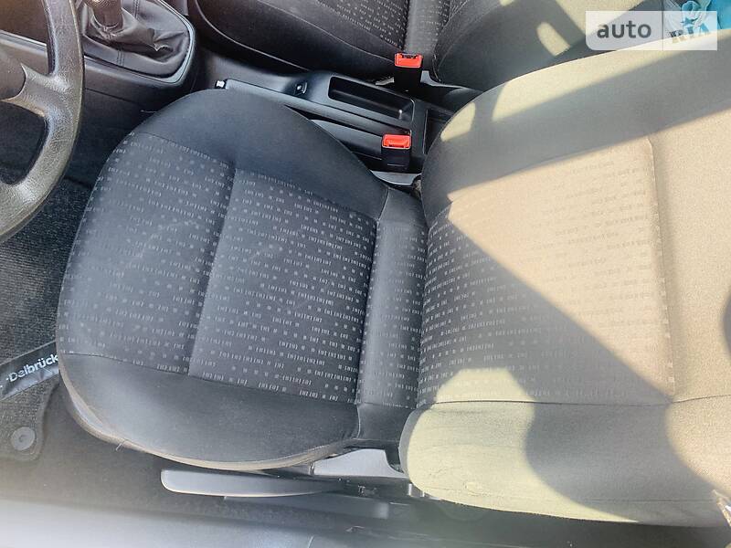 Хэтчбек Volkswagen Golf 2002 в Ивано-Франковске фото 37 Хэтчбек Volkswagen Golf 2002 в Ивано-Франковске