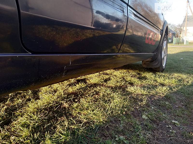 Хэтчбек Volkswagen Golf 1994 в Луцке