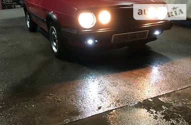 Хетчбек Volkswagen Golf 1988 в 