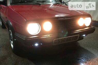Хетчбек Volkswagen Golf 1988 в 