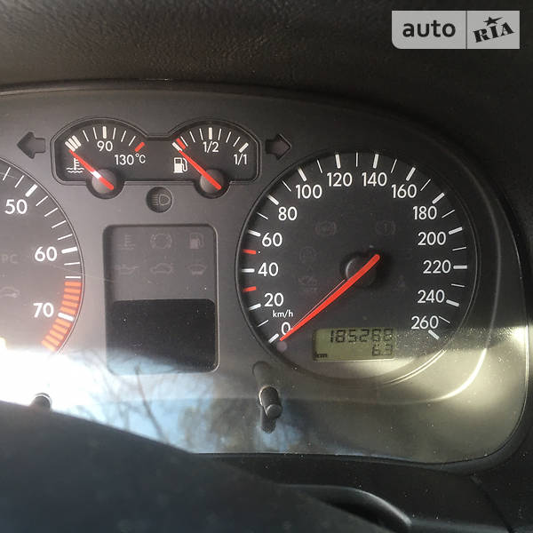 Хетчбек Volkswagen Golf 2000 в Рівному