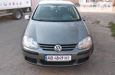 Хетчбек Volkswagen Golf 2005 в 