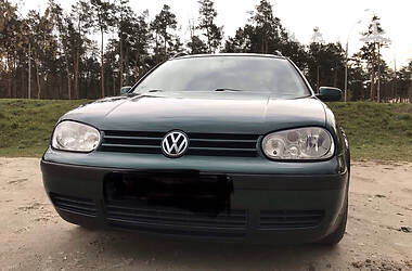 Універсал Volkswagen Golf 2001 в 