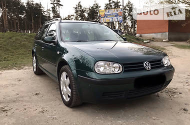 Універсал Volkswagen Golf 2001 в 